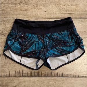 Lululemon - speed shorts, size 4